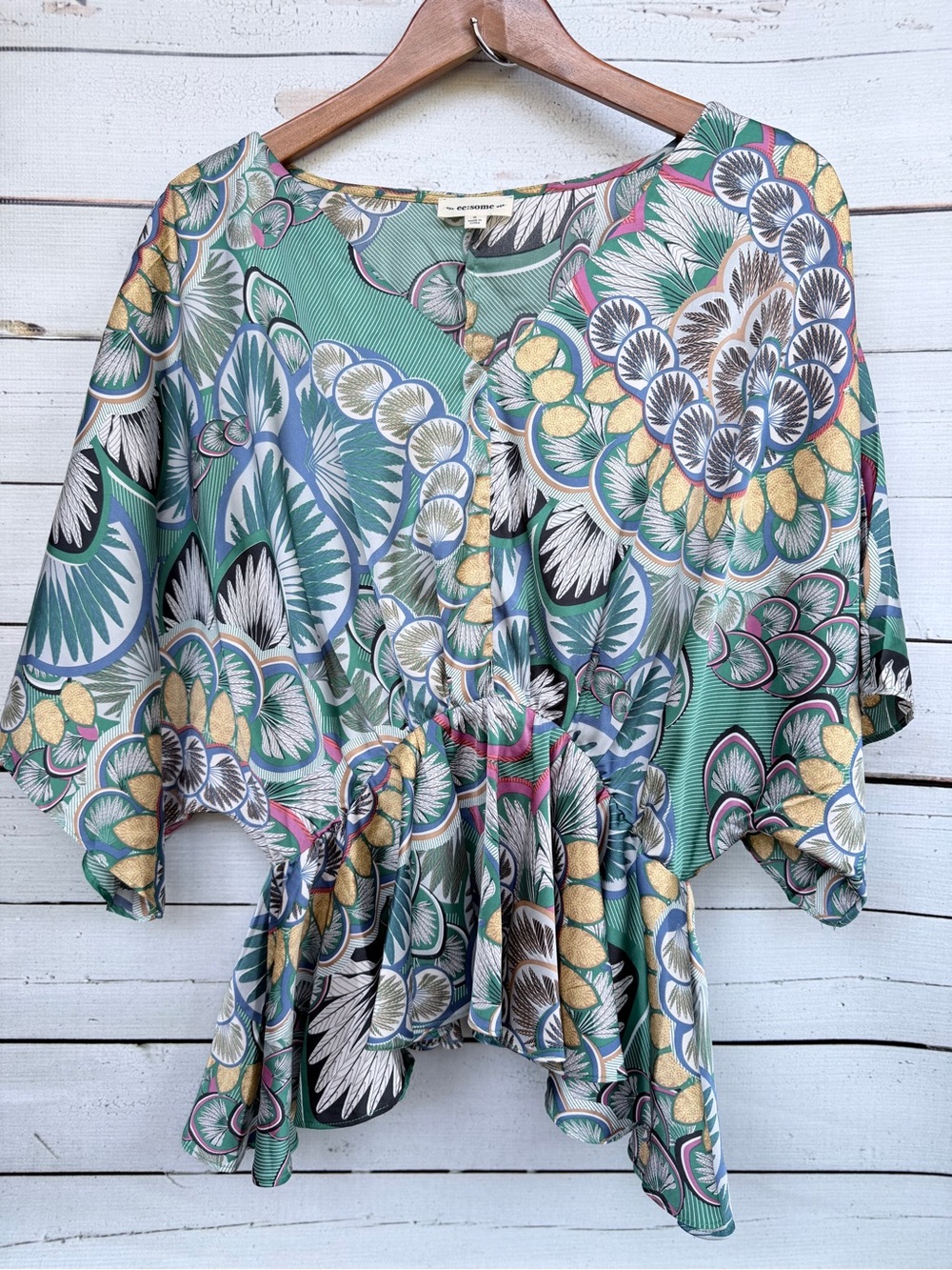 Eesome Art Deco Kaleidoscope V-Neck Dolman Kimono Sleeve Peplum Blouse -